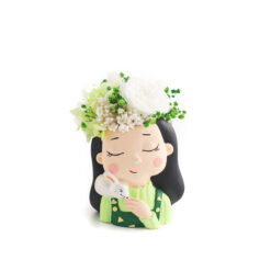 девочка с букетиком,букет из сухоцветов