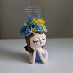 кашпо з квітковою композицією