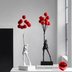 статуетка «Дівчинка з кулькою» за мотивами Бенксі