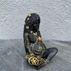 Статуетка оберіг Богиня Гайя чорна