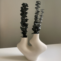 ваза абстрактна симфонія, керамічна ваза, сучасна ваза, ваза абстрактний дизайн, стильна ваза для інтер'єру, декоративна ваза, ваза для квітів, дизайнерська ваза, інтер'єрна ваза, ваза матова текстура, унікальна форма вази, елегантна ваза, ваза для декору, сучасне мистецтво ваза, ваза абстрактная симфония, керамическая ваза, современная ваза, ваза абстрактный дизайн, стильная ваза для интерьера, декоративная ваза, ваза для цветов, дизайнерская ваза, интерьерная ваза, ваза матовая текстура, уникальная форма вазы, элегантная ваза, ваза для декора, современное искусство ваза