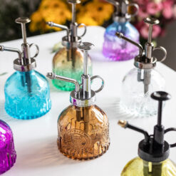 обприскувач, вінтажний обприскувач, обприскувач для квітів, садовий обприскувач, зволожувач для рослин, аксесуари для саду, догляд за рослинами, вінтажний декор, полив квітів, садовий інструмент