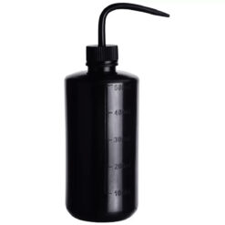 лейка для полива 500 мл черная, пластиковая бутылка-лейка для растений, емкость для точного полива цветов, бутылка для полива орхидей с изогнутым носиком, черная лейка для домашних растений и сада, поливочная бутылка для точного орошения, емкость для удобрения и полива, компактная лейка для комнатных растений, лейка для ухода за мини-садом, поливочная бутылка для рабочего стола, интерьерная емкость для полива, пластиковая лейка с носиком, лійка для поливу 500 мл чорна, пластикова пляшка-лійка для рослин, ємність для точного поливу квітів, пляшка для поливу орхідей з вигнутим носиком, чорна лійка для домашніх рослин і саду, поливна пляшка для точного зрошення, ємність для добрив та поливу, компактна лійка для кімнатних рослин, лійка для догляду за міні-садом, поливна пляшка для робочого столу, інтер'єрна ємність для поливу, пластикова лійка з носиком