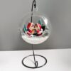 моссариум подвесной 15 см, моссариум влюблённые с подставкой, стеклянный шар с фигурками, моссариум с ёлками и снегом, моссариум для новогоднего декора, подвесной моссариум в костюме Санта-Клауса, новогодний моссариум на подставке, стеклянный моссариум с декором, праздничный моссариум с ёлками, моссариум 15 см с влюблёнными, оригинальный подарок на Новый год 15 см, праздничный декор в шаре, мосаріум підвісний 15 см, мосаріум закохані з підставкою, скляна куля з фігурками, мосаріум з ялинками та снігом, мосаріум для новорічного декору, підвісний мосаріум у костюмі Санта-Клауса, новорічний мосаріум на підставці, скляний мосаріум із декором, святковий мосаріум з ялинками, мосаріум 15 см із закоханими, оригінальний подарунок на Новий рік 15 см, святковий декор у кулі