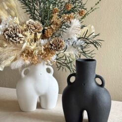 Букет із сухоцвітів та стабілізованих квітів