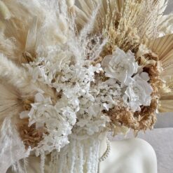 Букет із сухоцвітів та стабілізованих квітів