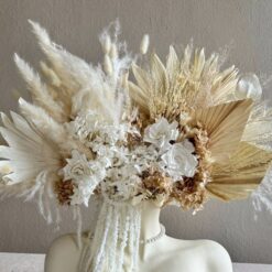 Букет із сухоцвітів та стабілізованих квітів