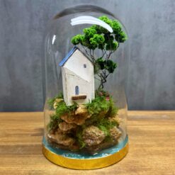 Мосаріум у колбі з будинком