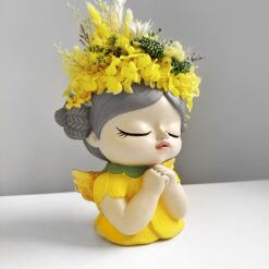 Большое кашпо Желтая фея с букетиком
