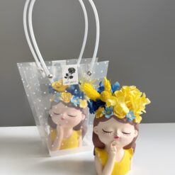 Кашпо Україночка в національних кольорах