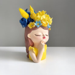 Кашпо Україночка в національних кольорах