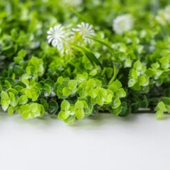 панель из искусственной зелени