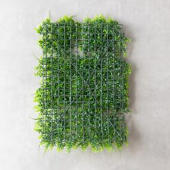 панель из искусственной зелени